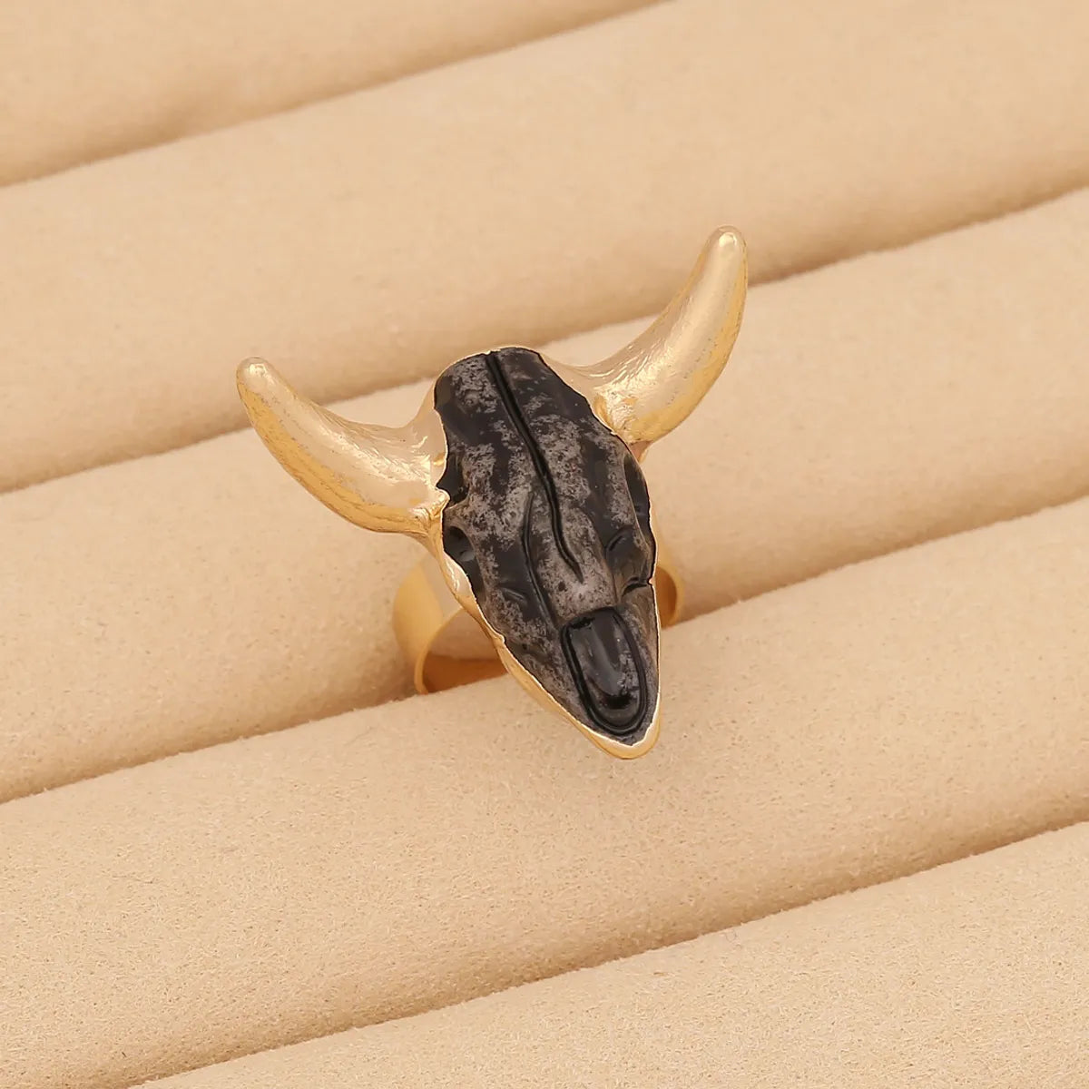 Fashion Cattle Resin Women'S Rings