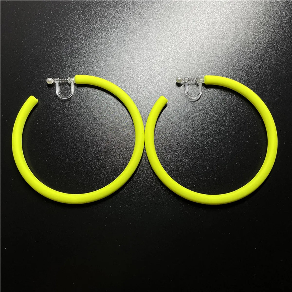 Fashion Circle Arylic Alloy Spray Paint Ear Clips Earrings