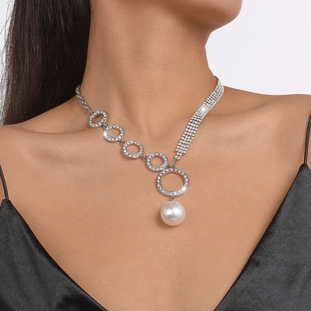 Fashion Circle Imitation Pearl Rhinestone Plating Inlay Necklace