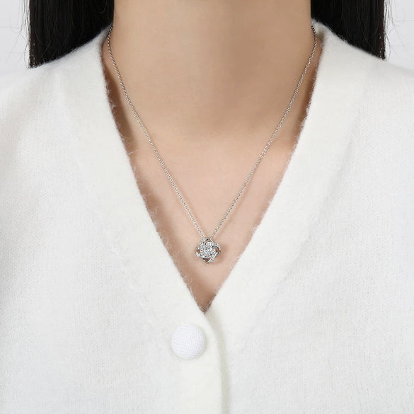 Fashion Classy Cut Out Four Leaf Clover Zircon Inlaid Silver Necklace With Electroplating Female Niche Design Double Ring