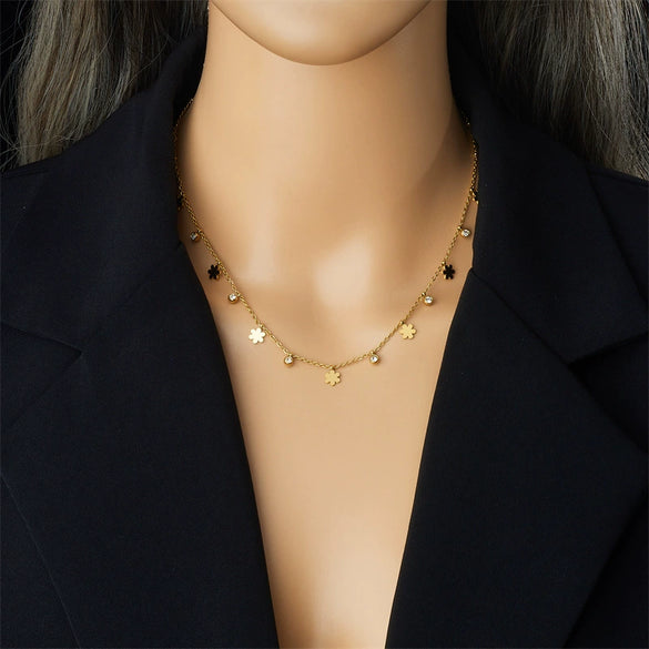 Fashion Commuter Simple Gold Plated Stainless Steel Pendant Necklace With Butterfly Disc Lightning Crown Eye Accessories In Heart Shape With Electroplating