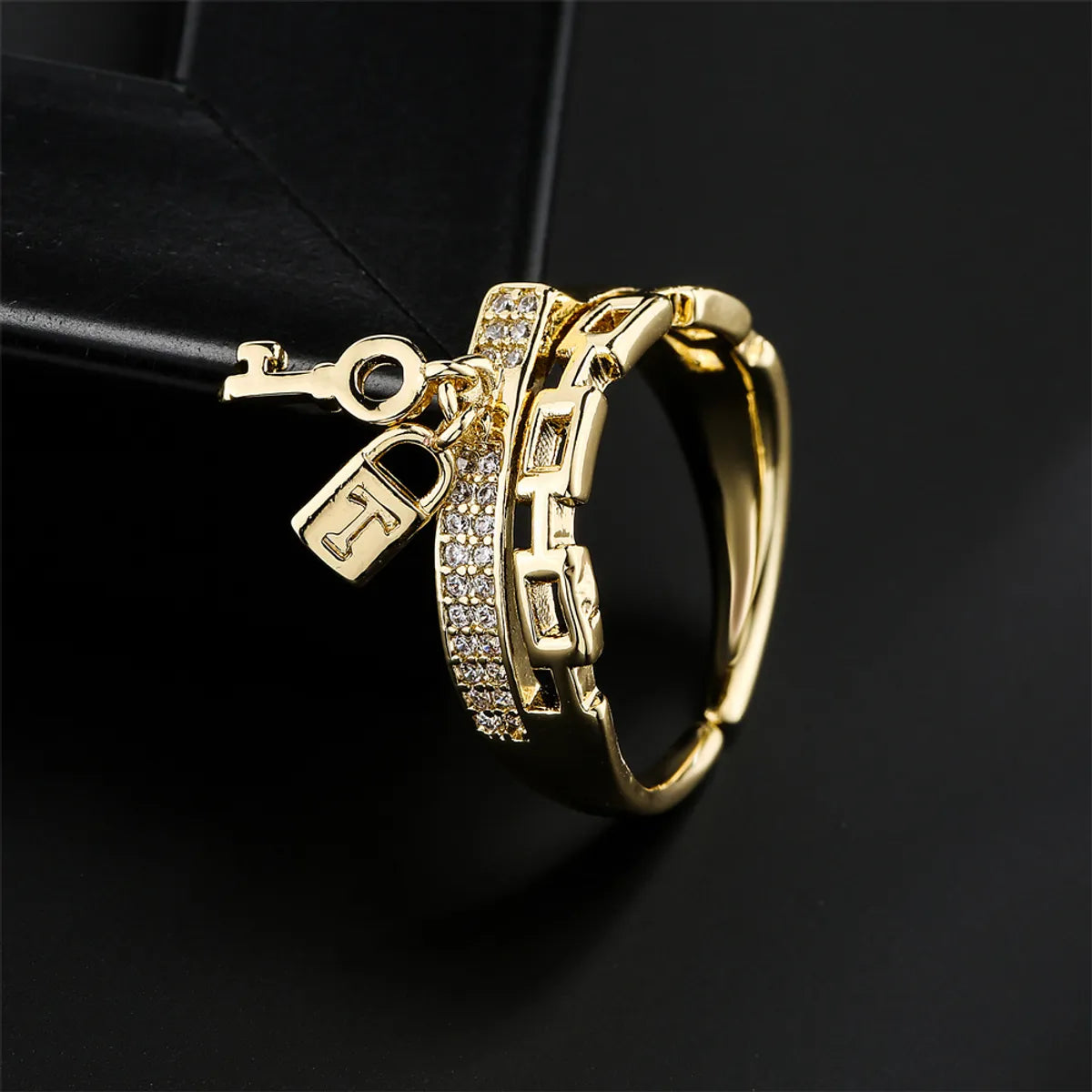 Fashion Copper Plated 18k Gold Chain Key Lock Geometric Open Ring Female