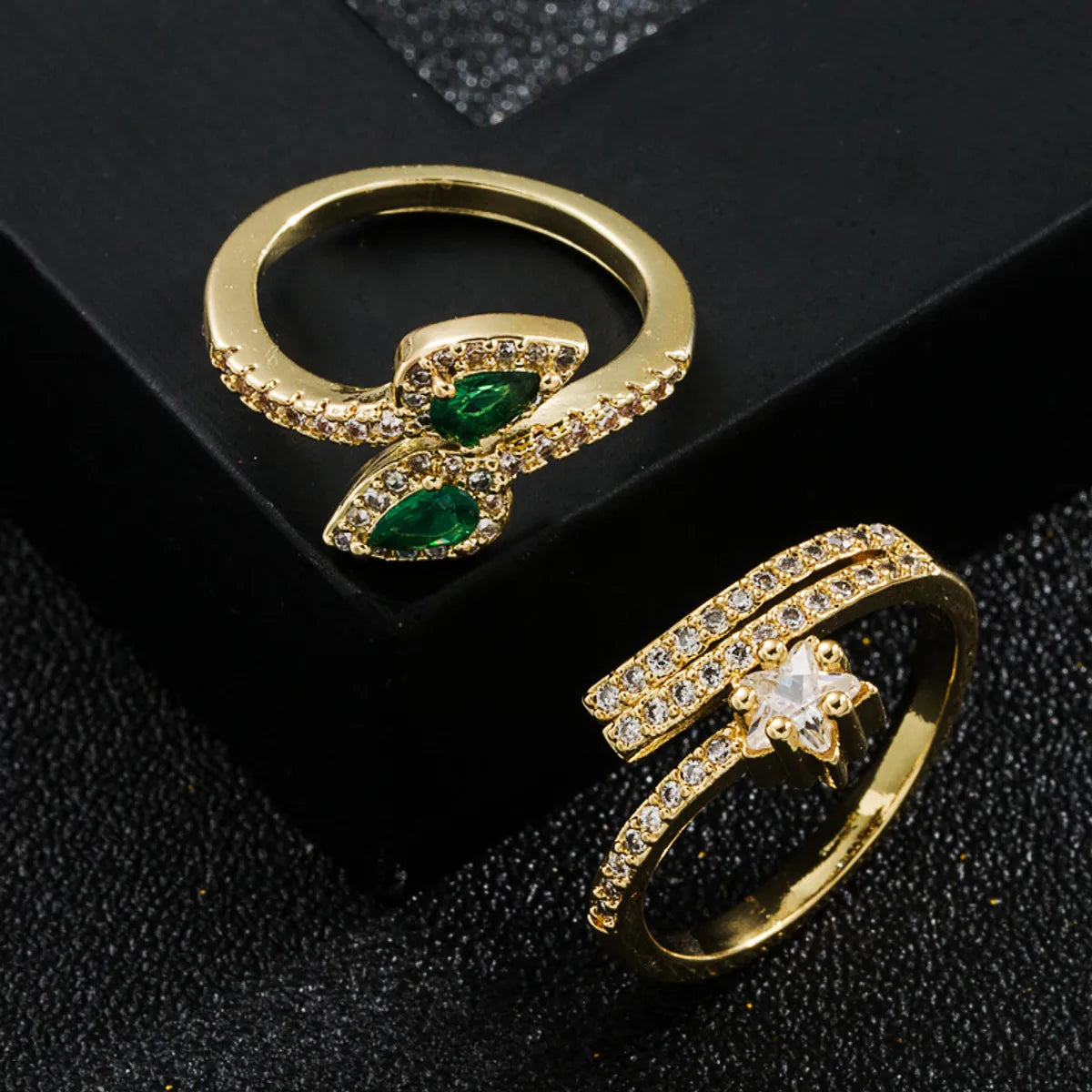 Fashion Copper Plated Real Gold Micro Inlaid Green Zircon Ring Wholesale