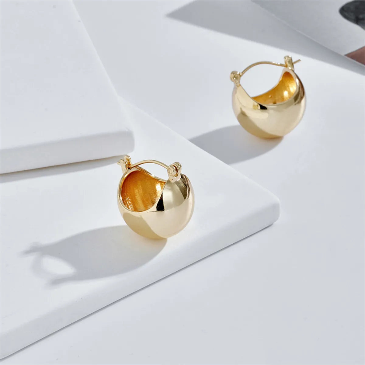 Fashion Copper Plated Real Gold Three-dimensional Semicircular Short Earrings