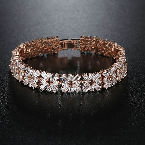 Fashion Copper Zirconia Flower Bracelet Full Zircon Casual Bracelet For Women And Couples