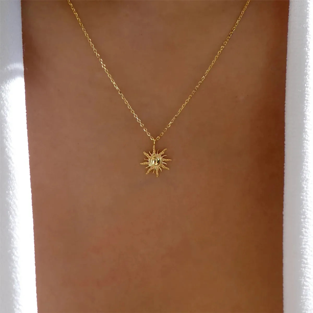 Fashion Creative Gold Plated Sun Pendant Sweater Chain Necklace Female