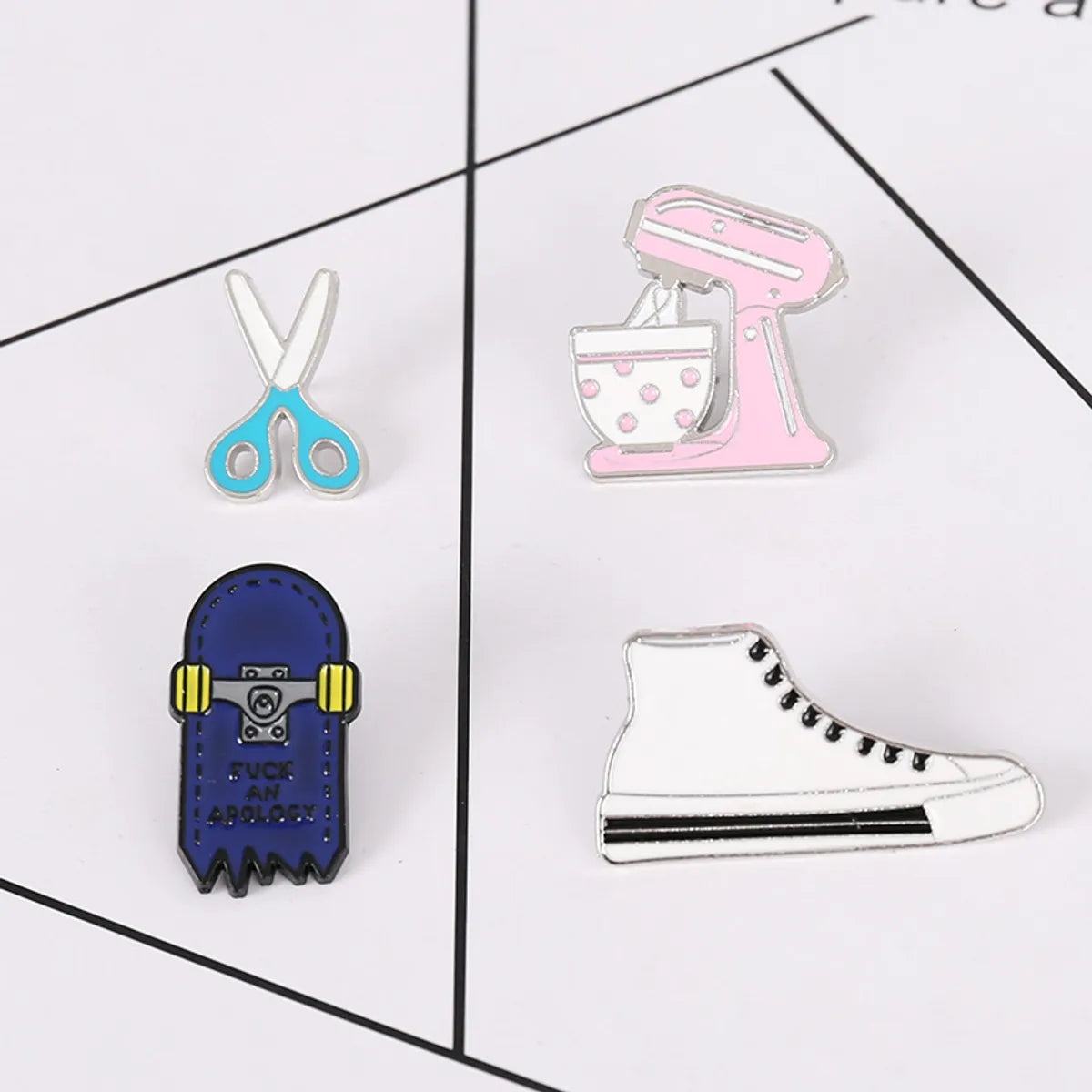 Fashion Creative Skateboard Blue White Paper-Cutting Knife Dripping Oil Brooch