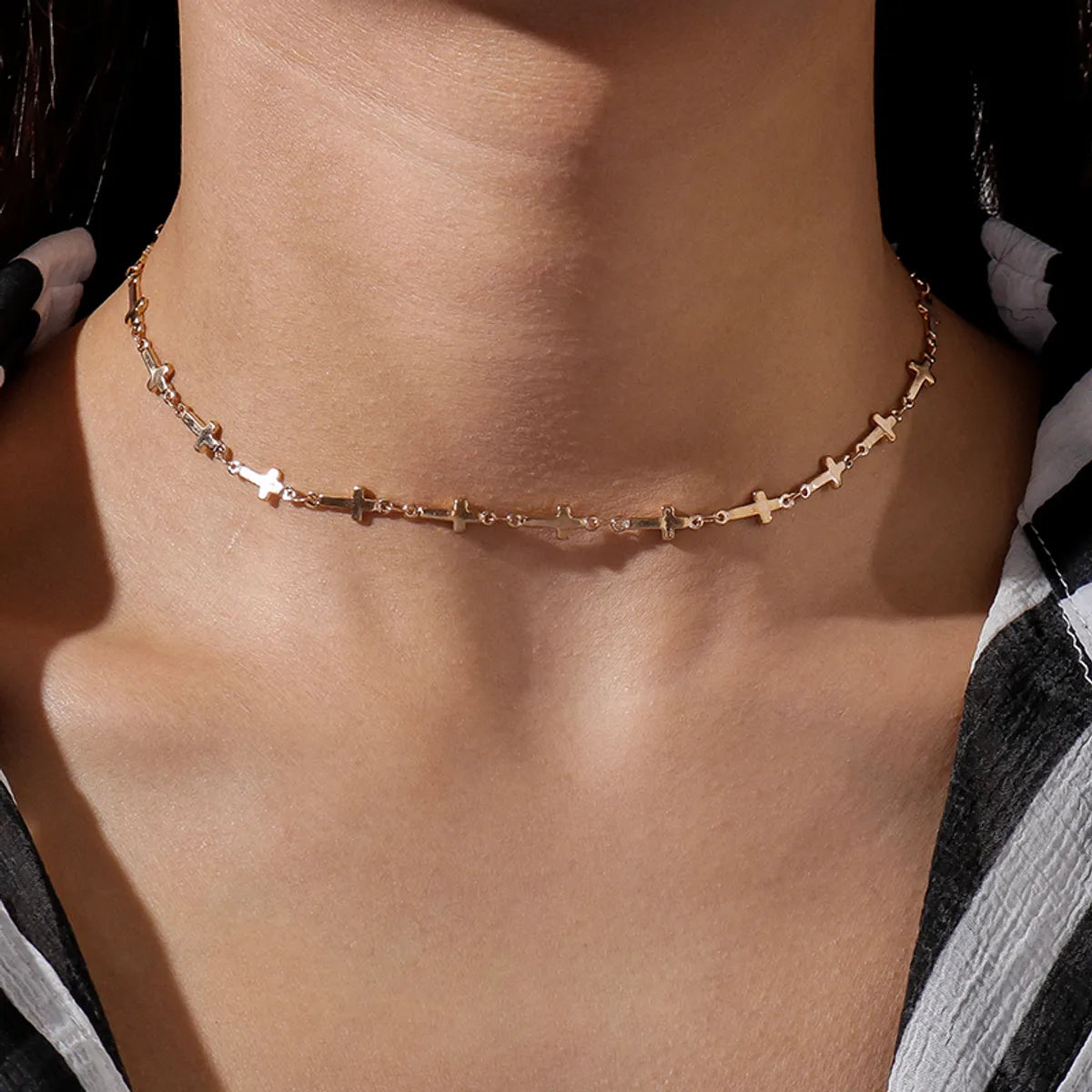 Fashion Cross Alloy Choker