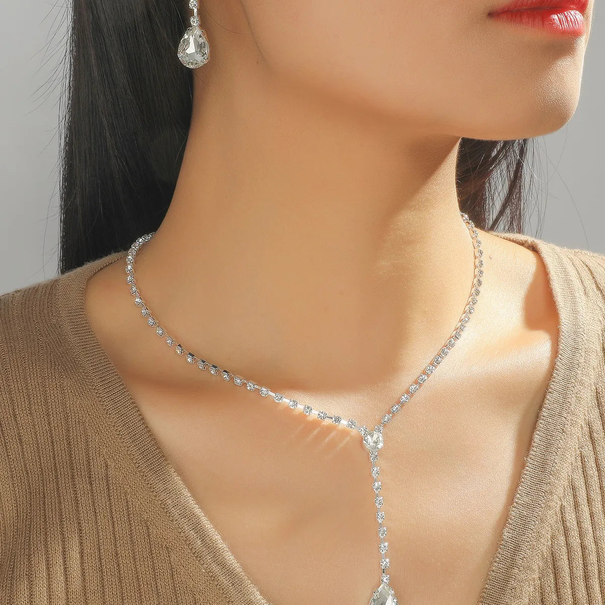 Fashion Crystal Long Pendent Necklace And Earring Set