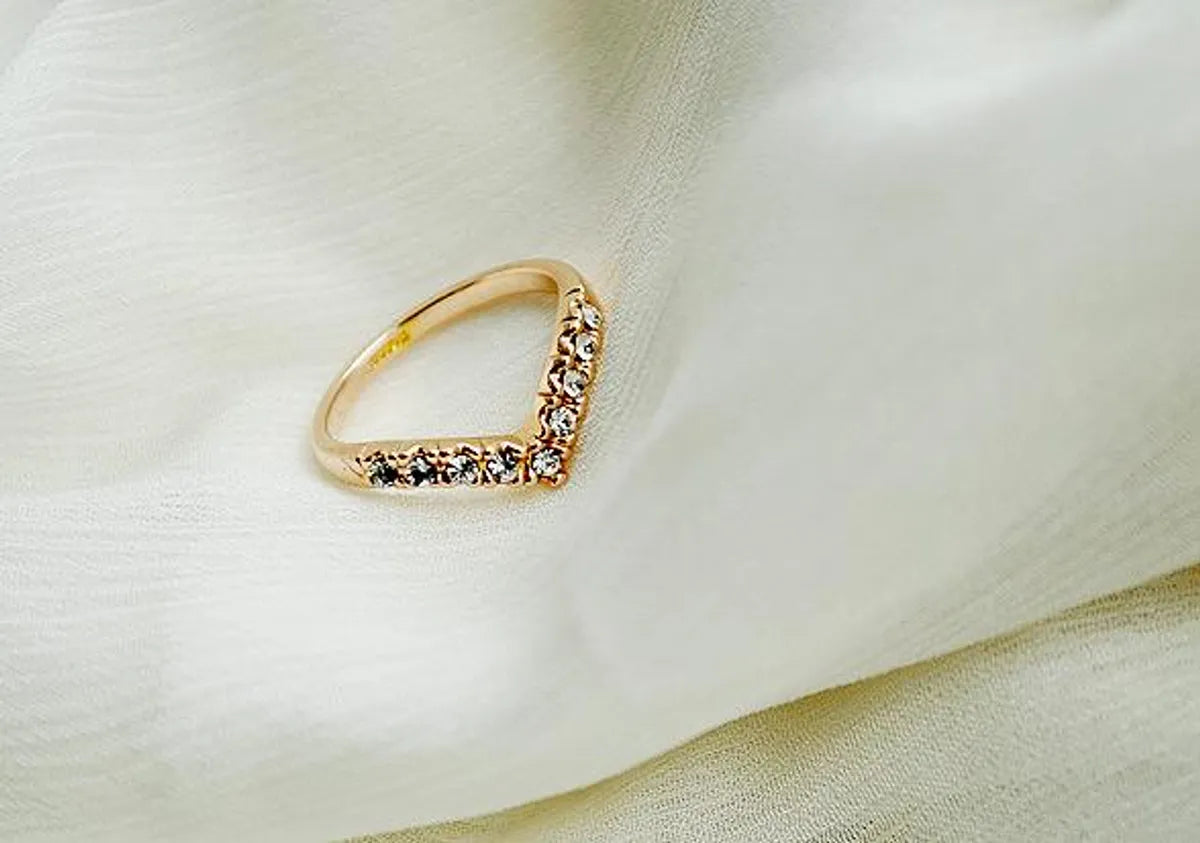 Fashion Diamond-Studded V-Shaped Ring Nhdp154418