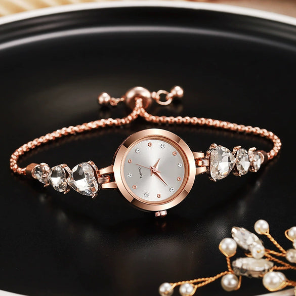 Fashion Diamondencrusted Love Bracelet Watch Alloy Round For Women