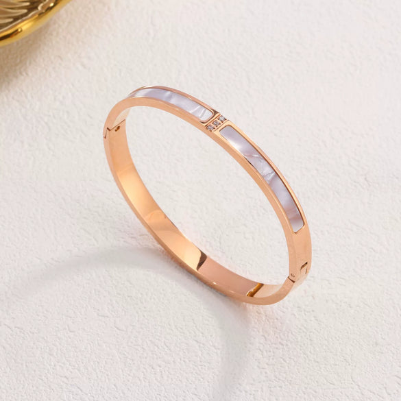 Fashion Diamondencrusted Titanium Steel White Fritillary Bracelet Vacuum Gold Plated For Ladies