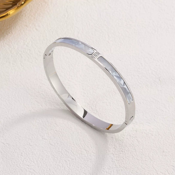 Fashion Diamondencrusted Titanium Steel White Fritillary Bracelet Vacuum Gold Plated For Ladies