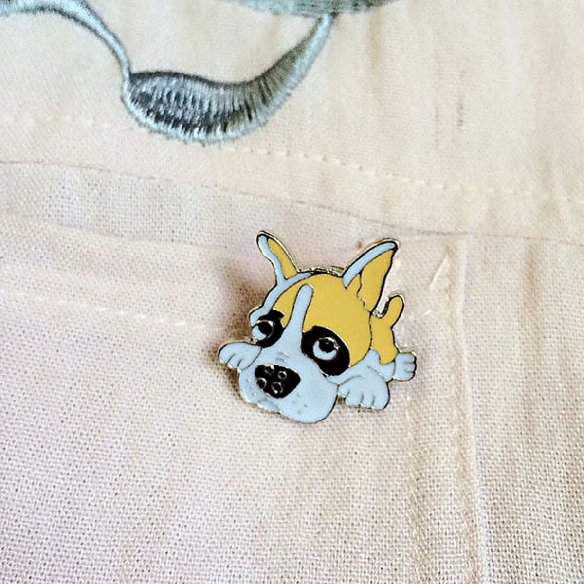 Fashion Dog Alloy Enamel Unisex Brooches