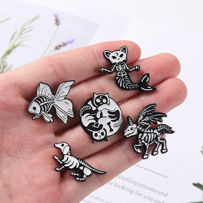 Fashion Dog Fish Alloy Stoving Varnish Brooches