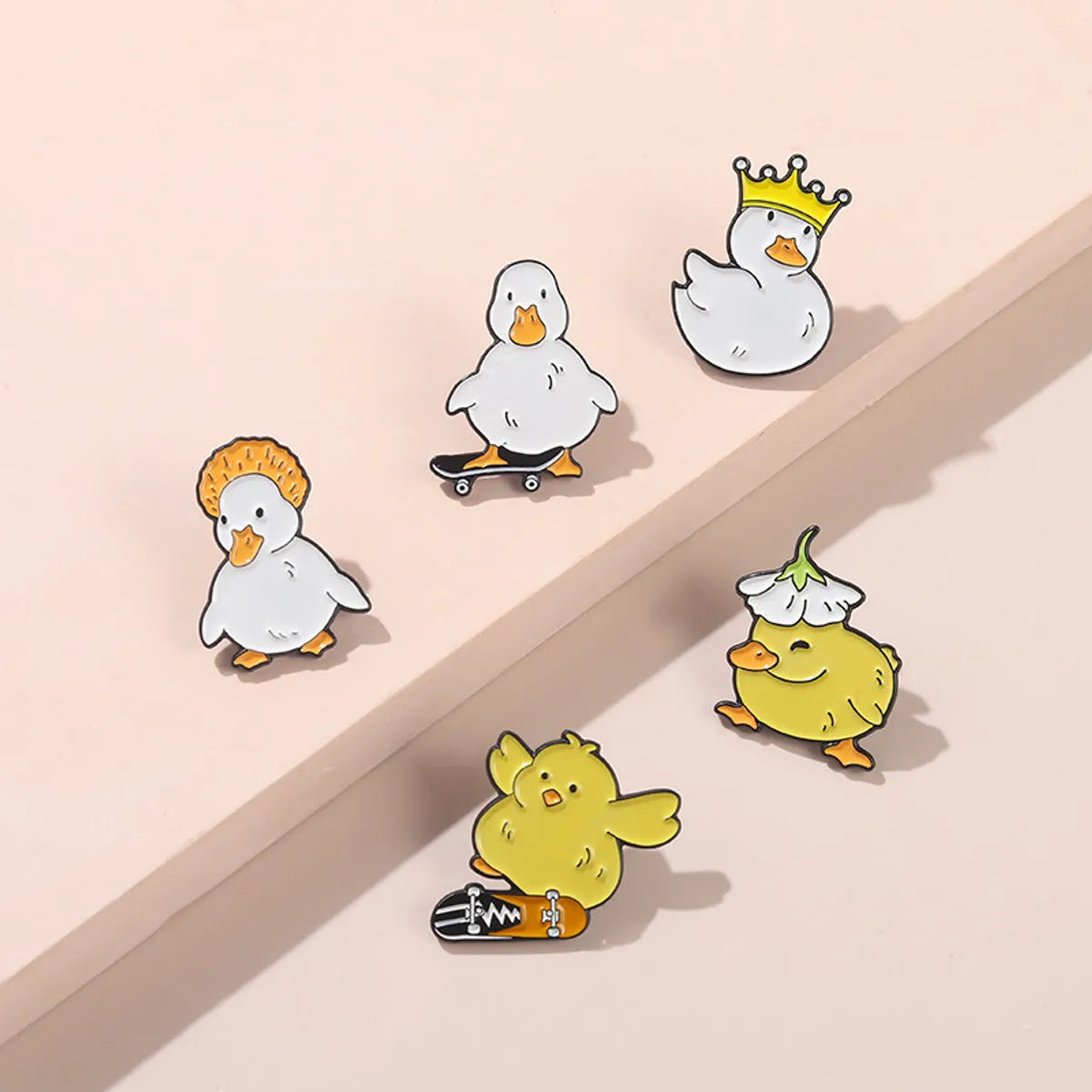 Fashion Duck Alloy Plating Unisex Brooches