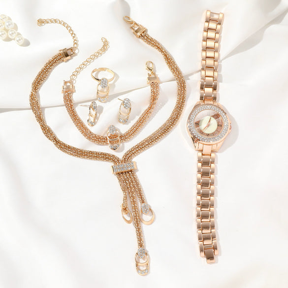 Fashion Elegant Diamondencrusted Alloy Band Rose Gold Quartz Watch For Female