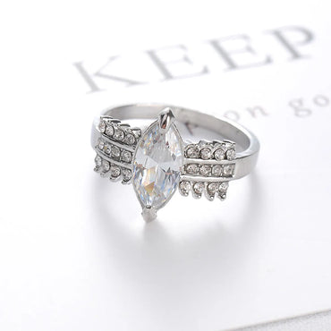 Fashion Elegant Geometric  Rhinestone Inlaid Alloy Ring Ornament