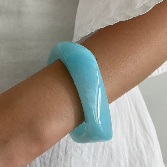 Fashion Exaggerated Asymmetrical Resin Bracelet Dopamine Colorful Polish Ladies Jewelry