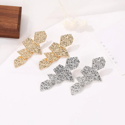 Fashion Exaggerated Irregular Women'S Long Geometric Metal Earrings Wholesale