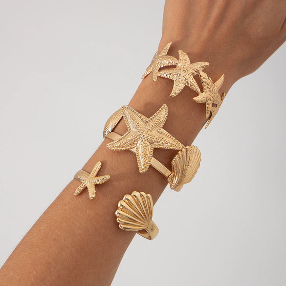 Fashion Exaggerated Starfish And Conch Iron Open Bracelet With Electroplating Animal Vacation Style