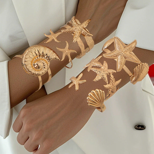 Fashion Exaggerated Starfish And Conch Iron Open Bracelet With Electroplating Animal Vacation Style