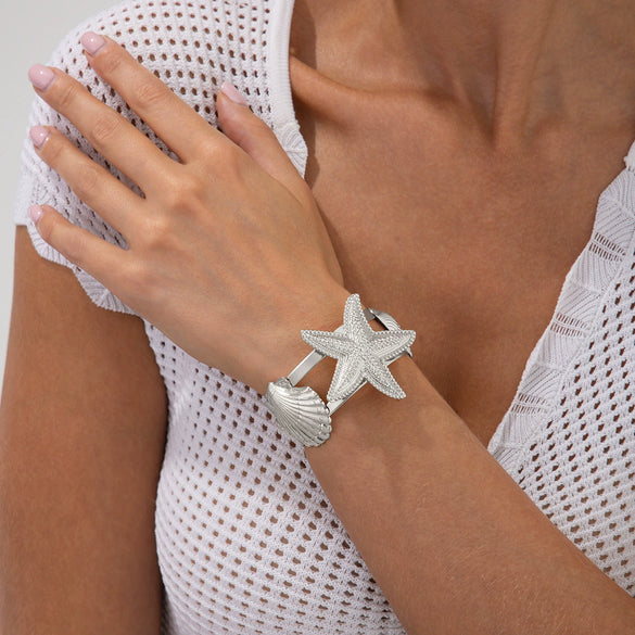 Fashion Exaggerated Starfish And Conch Iron Open Bracelet With Electroplating Animal Vacation Style