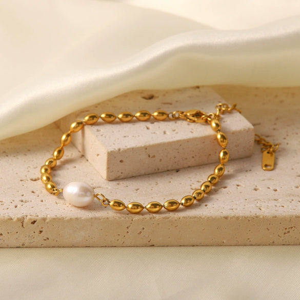 Fashion Fadeless Natural Freshwater Pearl Oval Gold Bean Titanium Steel Bracelet Necklace With Geometric Pattern Set With Precious Stones