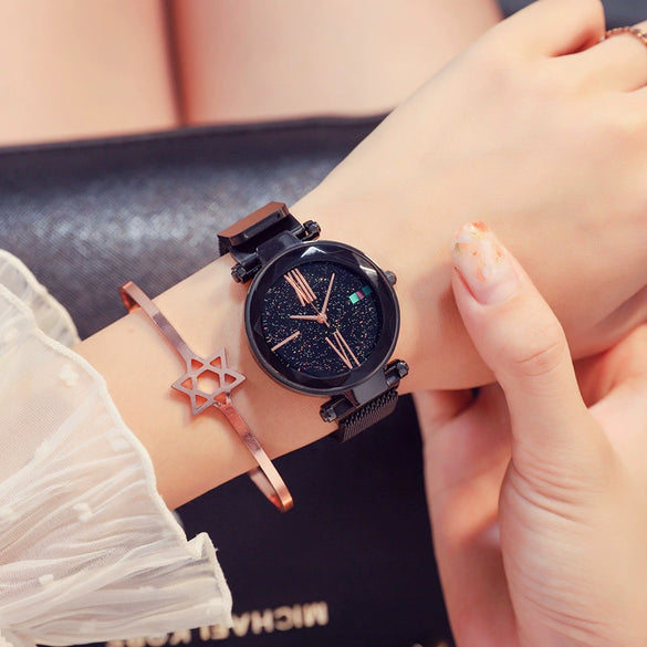 Fashion Female Alloy And Stainless Steel Round Dial Magnet Watch