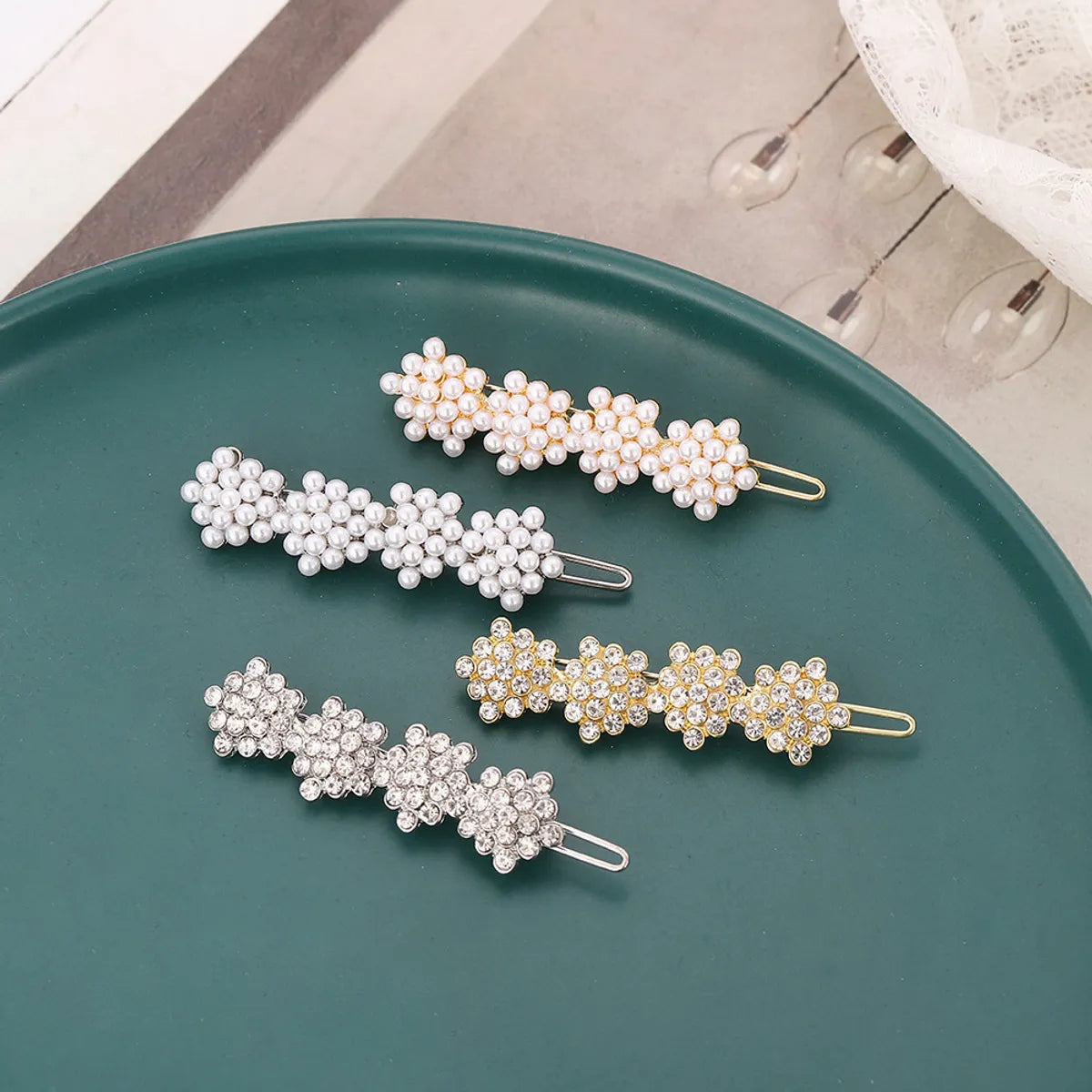 Fashion Flower Alloy Plating Artificial Pearls Rhinestones Hair Clip 1 Piece