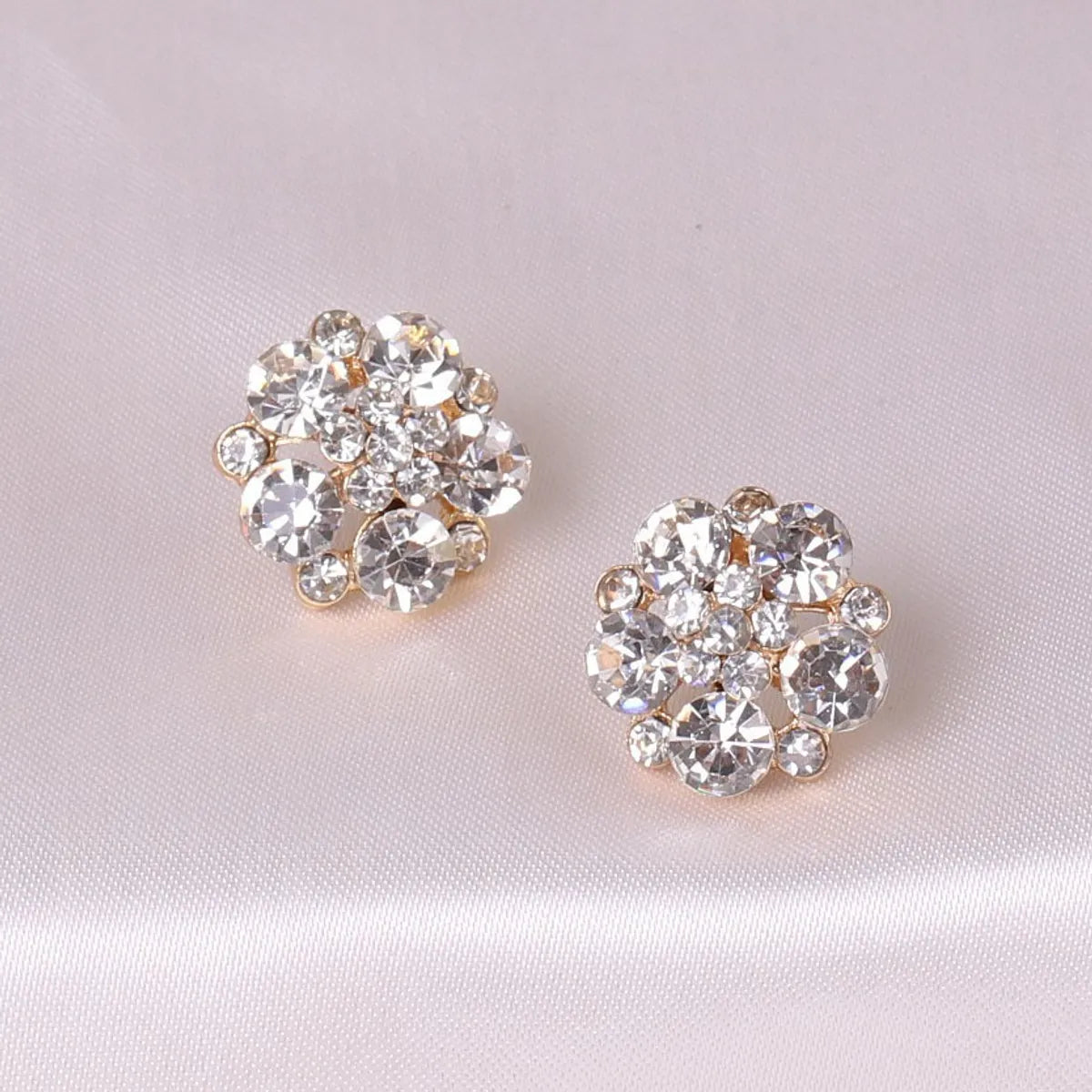 Fashion Flower Crystal Diamond Stud Earrings