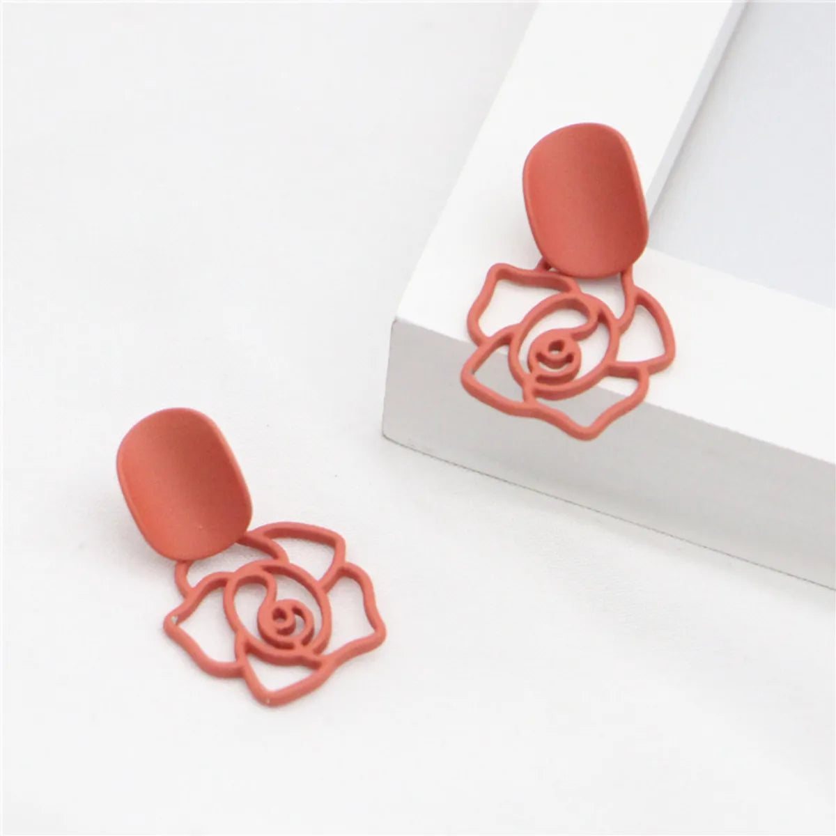 Fashion Flower Stoving Varnish Iron Earrings