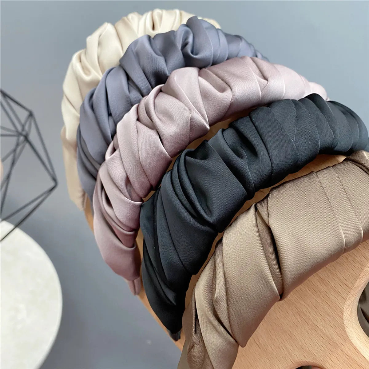 Fashion Folded Girl Wide-Brimmed Fabric Hair Creative Solid Color Headband