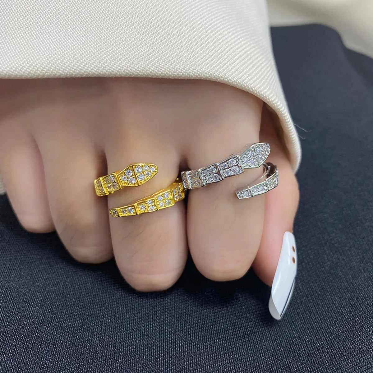 Fashion Full Zircon Snake Niche Design Geometric Ring