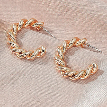 Fashion Geometric C-shaped Alloy Earrings