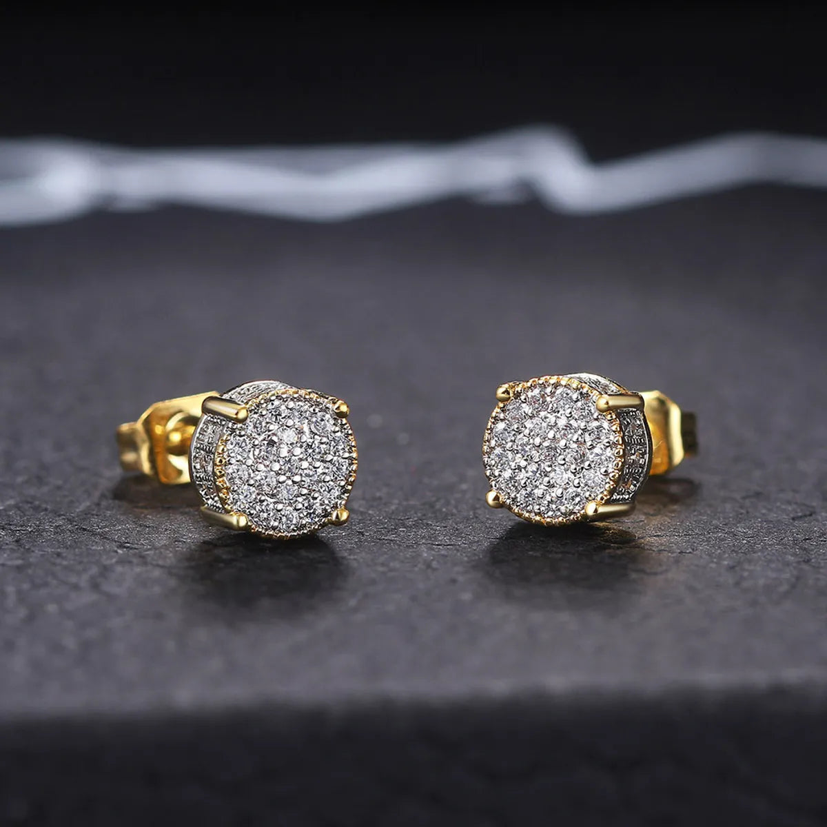 Fashion Geometric Copper Plating Zircon Ear Studs 1 Pair