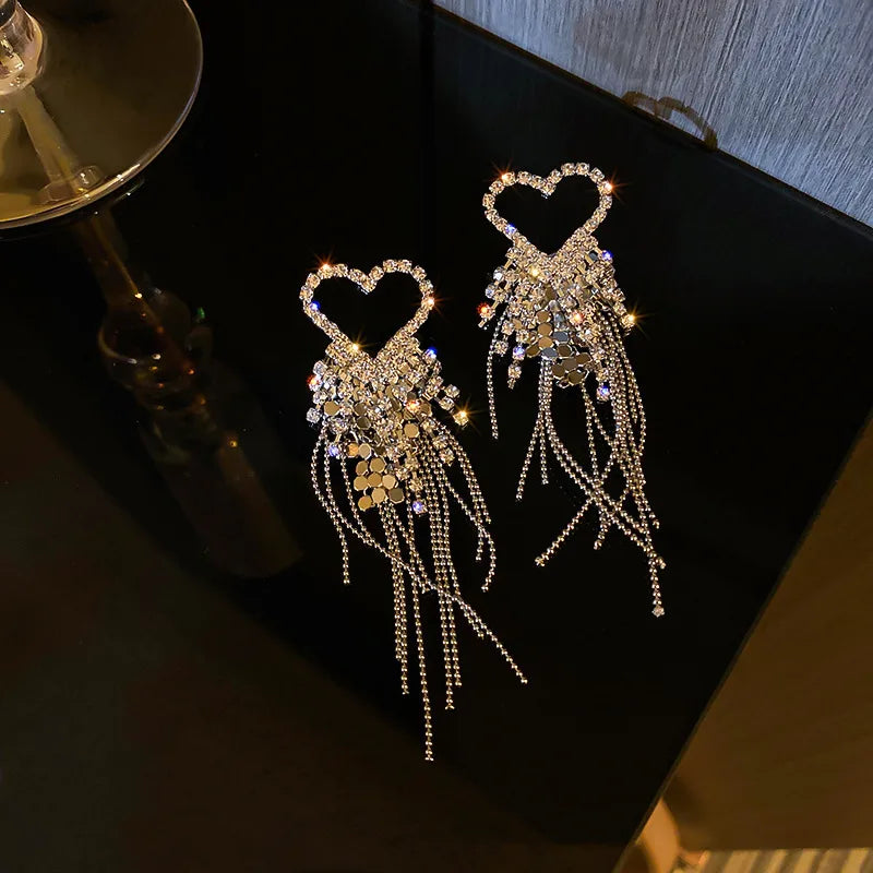 Fashion Geometric Heart Shape Alloy Tassel Rhinestones Women'S Earrings 1 Pair