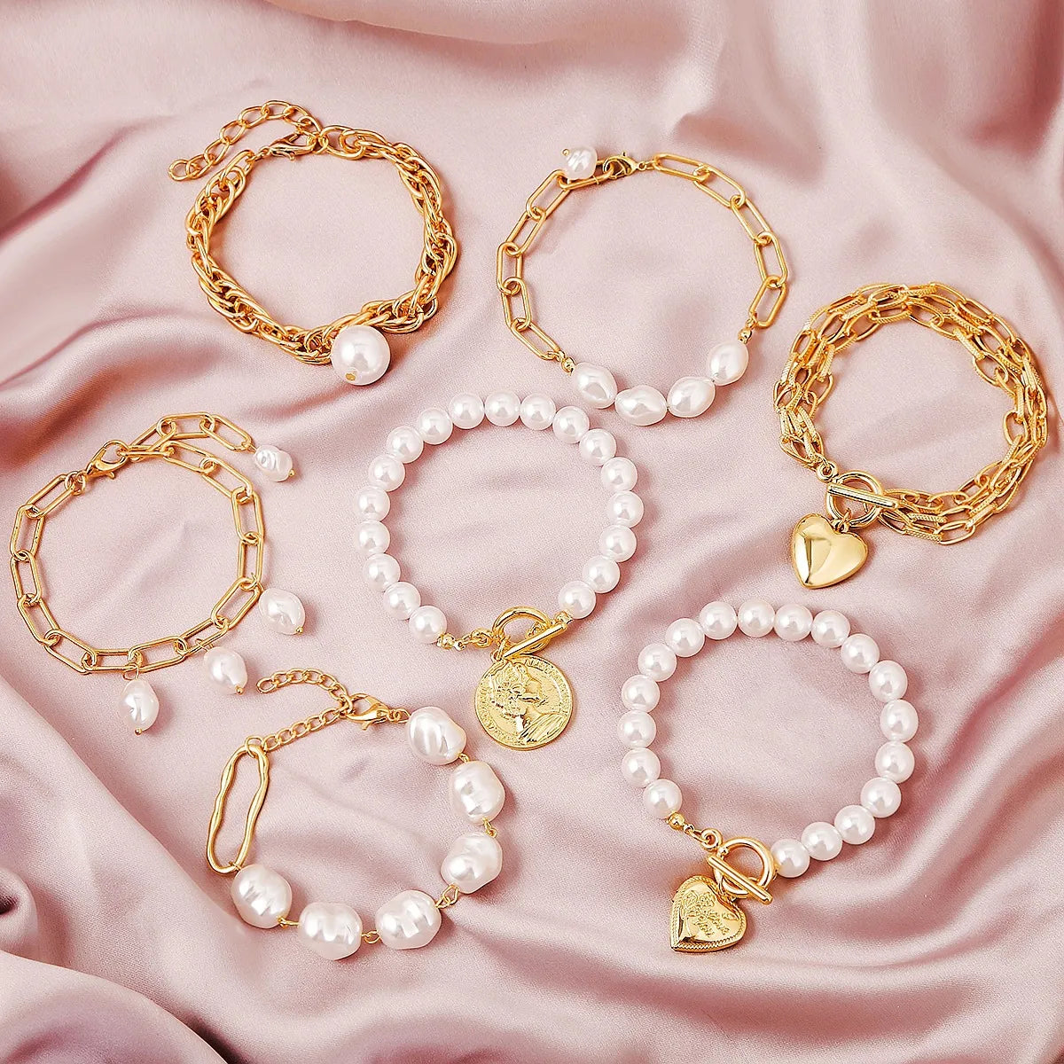 Fashion Geometric Heart Shape Imitation Pearl Alloy Plating Women's Bracelets