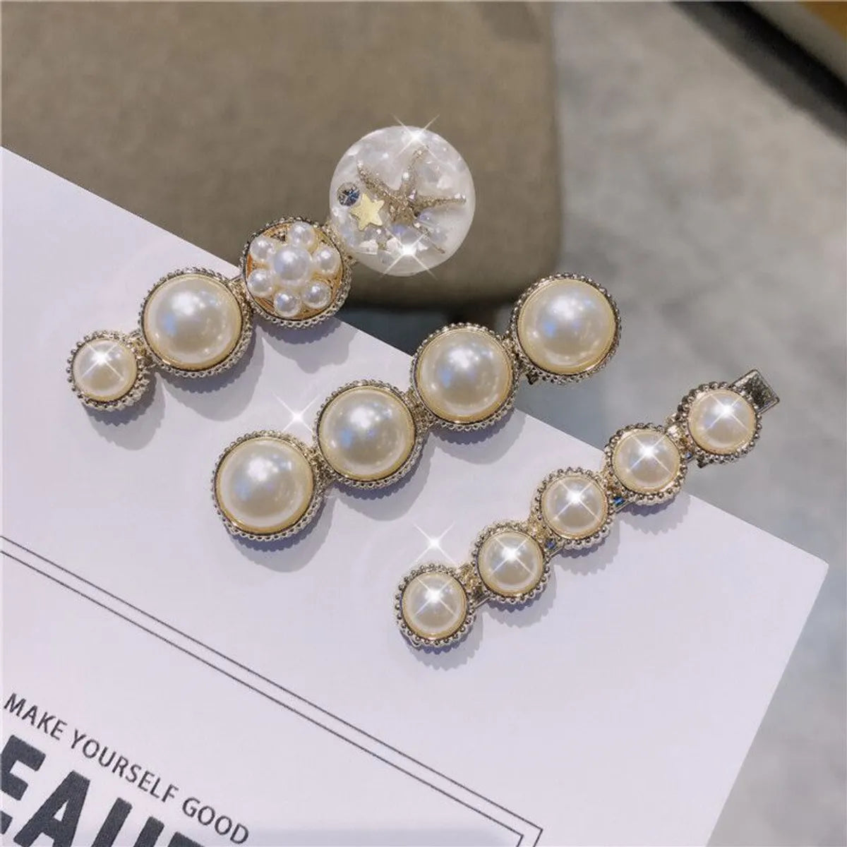 Fashion Geometric Leaf Alloy Artificial Rhinestones Artificial Pearls Hair Clip 1 Set