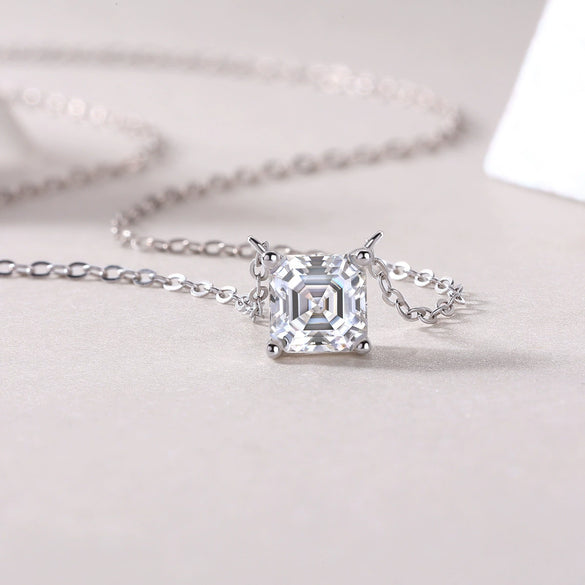 Fashion Geometric Moissanite Inlaid 925 Silver Women's Necklace