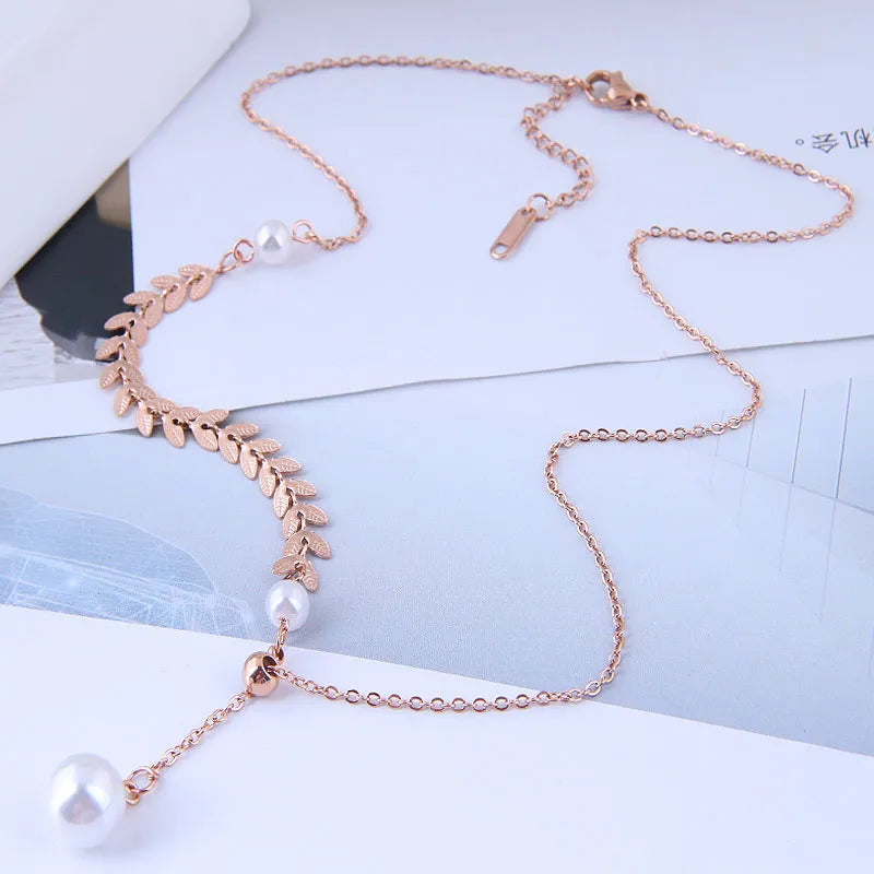 Fashion Geometric Pearl Titanium Steel Necklace Wholesale