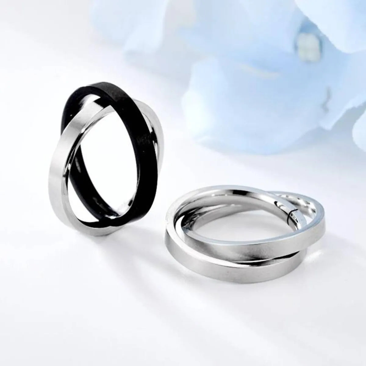 Fashion Geometric Rotating Stainless Steel Contrast Color Ring