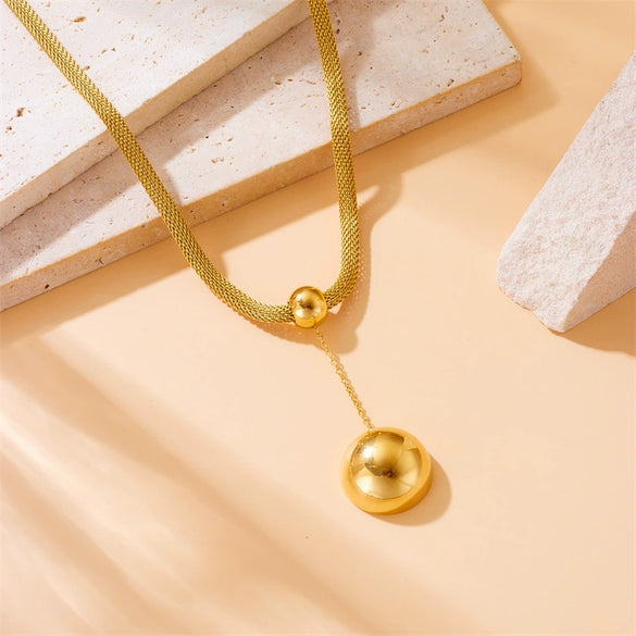 Fashion Geometric Stainless Steel Goldplated Round Pendant Mesh Chain Necklace For Women