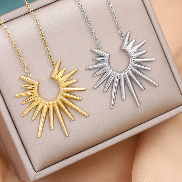 Fashion Geometric Sunflower Titanium Steel Clavicle Chain Women's Necklace Jewelry