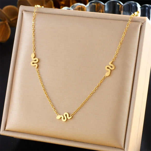 Fashion Glossy Goldplated Stainless Steel Snake Accessories Pendant Chain Necklace Earrings Set