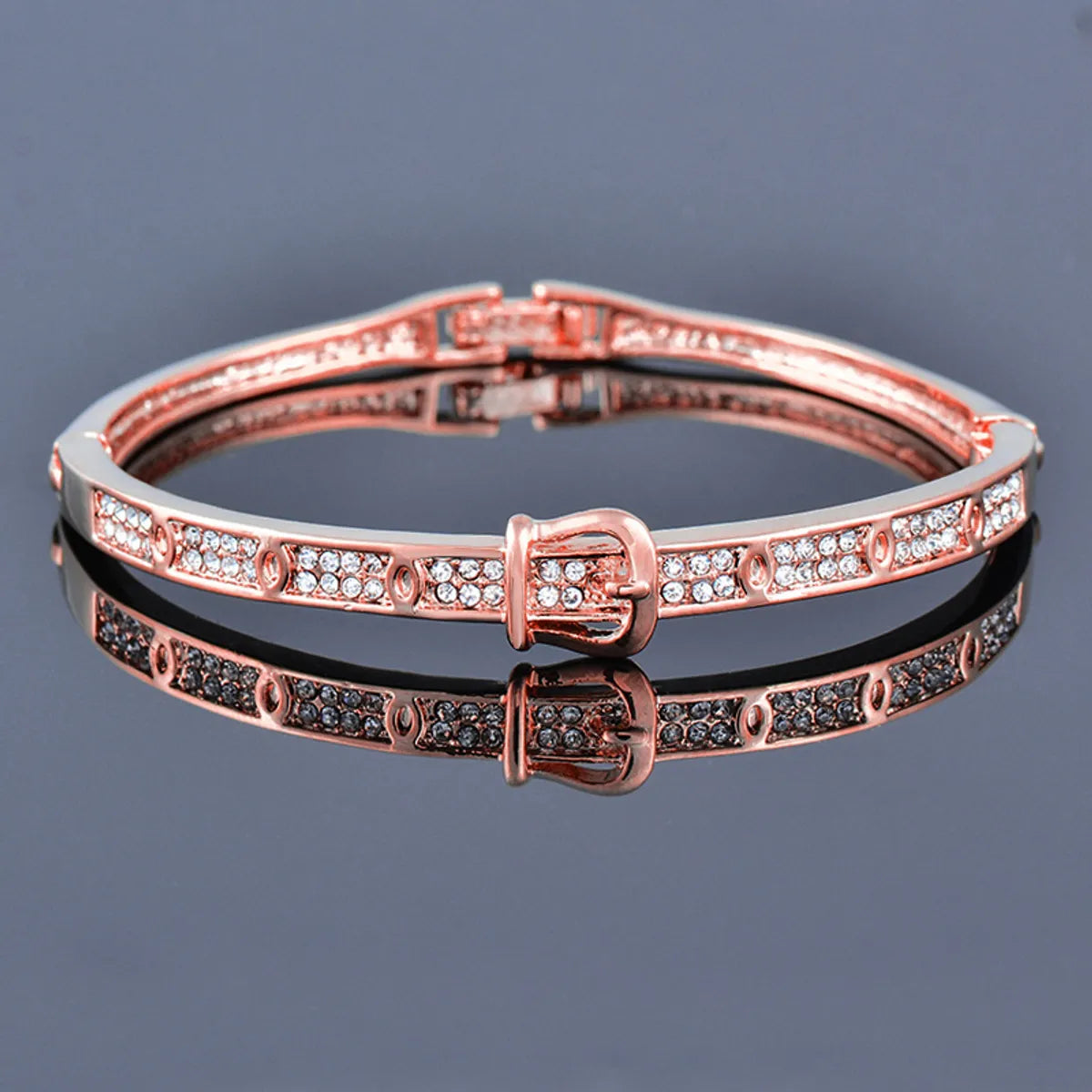 Fashion Heart Shape Alloy Plating Inlay Rhinestones Women'S Bangle 1 Piece