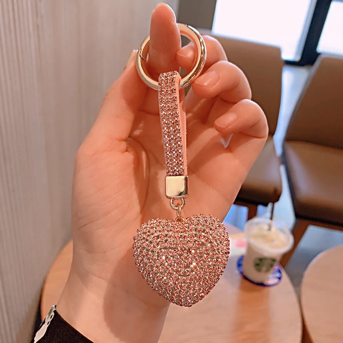 Fashion Heart Shape Arylic Metal Inlay Rhinestones Women'S Bag Pendant Keychain