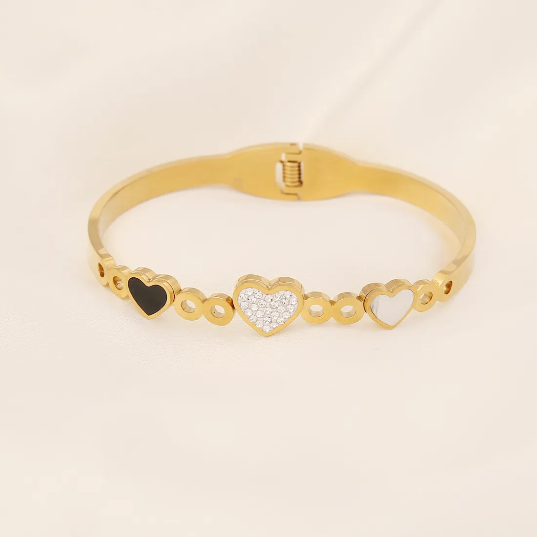 Fashion Heart Shape Butterfly Stainless Steel Plating Inlay Artificial Gemstones Bangle 1 Piece