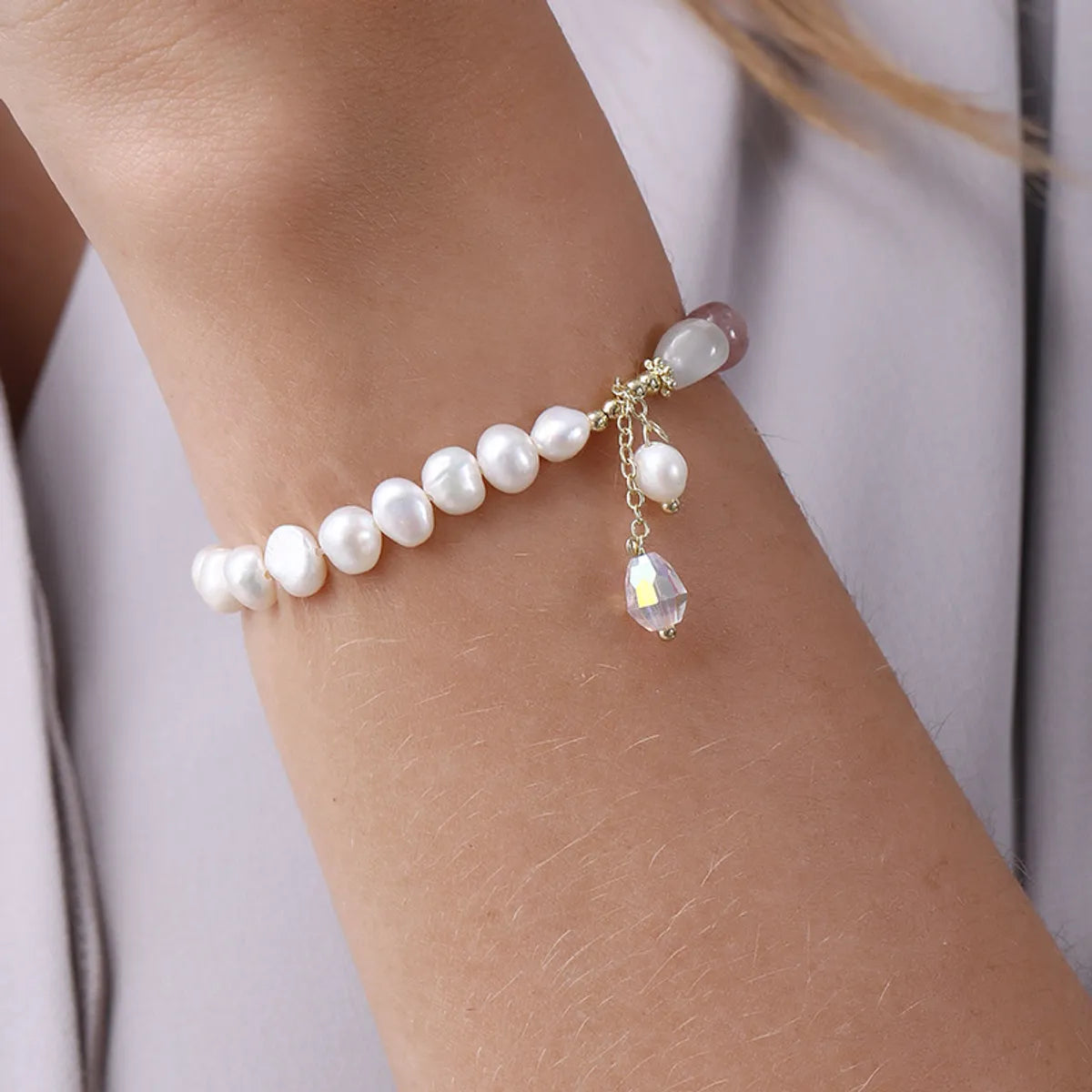 Fashion Heart Shape Fish Tail Pearl Handmade Inlay Artificial Gemstones Bracelets 1 Piece