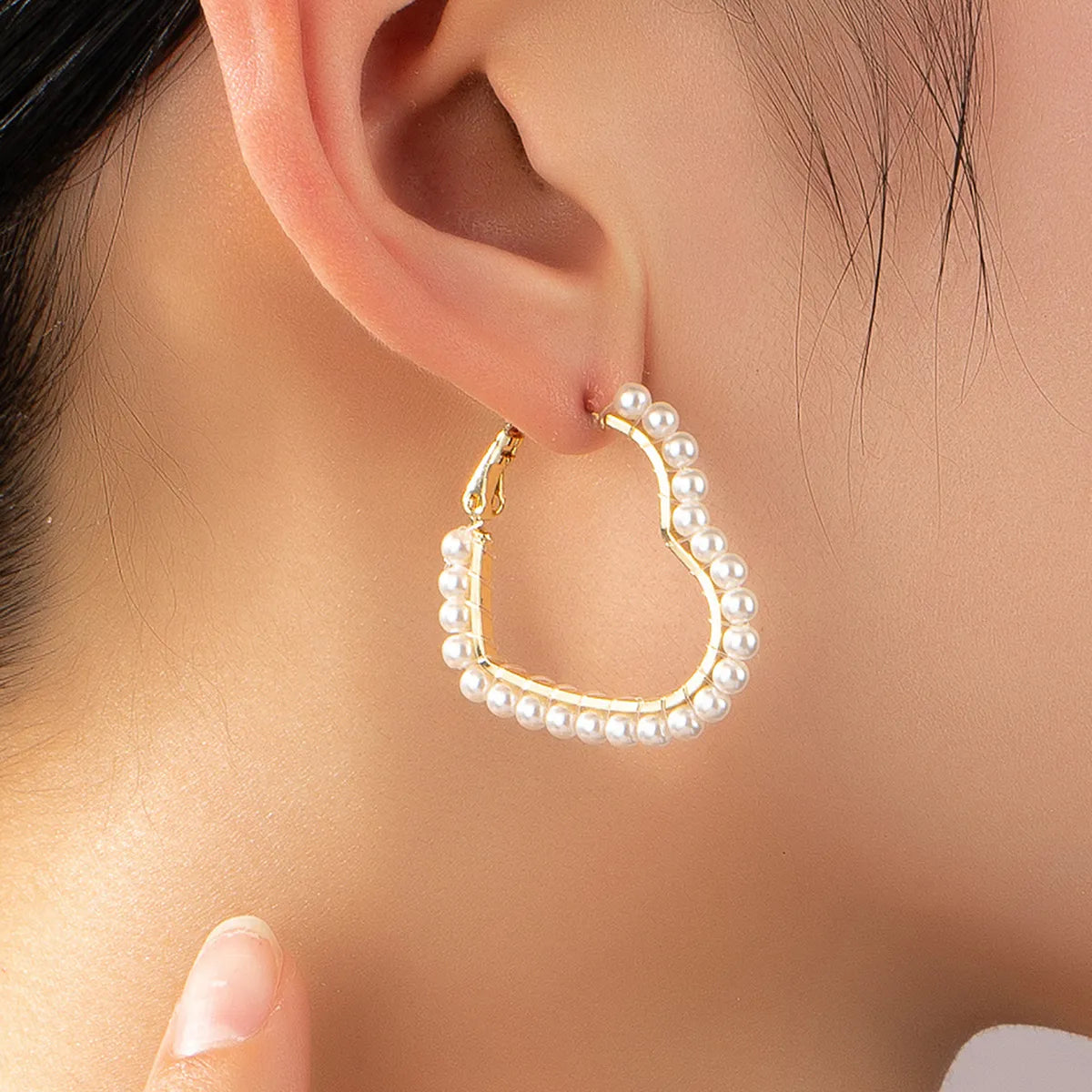 Fashion Heart Shape Mixed Materials Beads Earrings